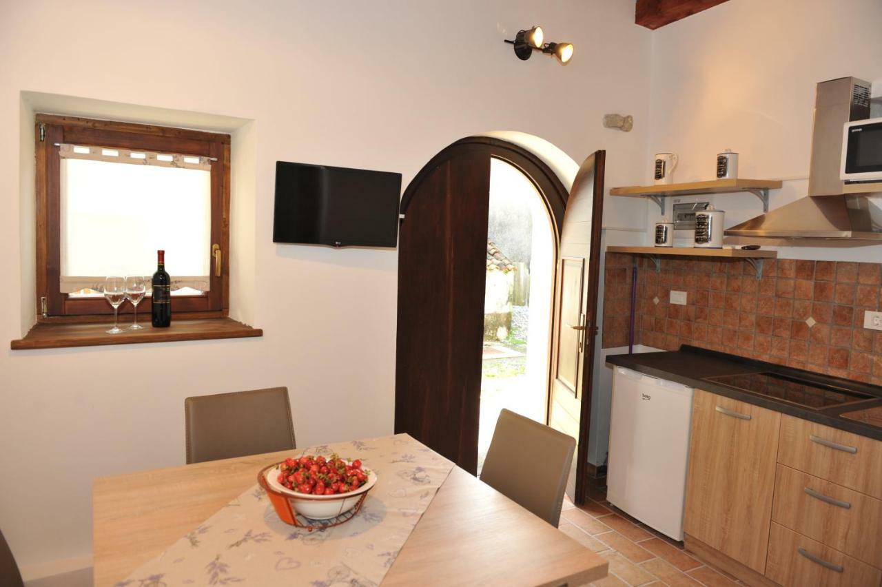 Apartmaji Kumar Smartno Exterior photo